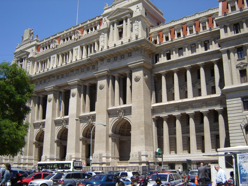 Tribunales